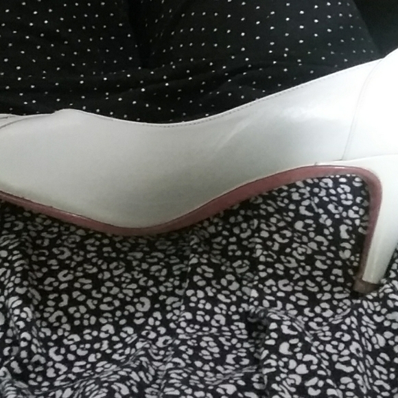 Evan Picone lite gray peep toe heels size 8 - Picture 13 of 15